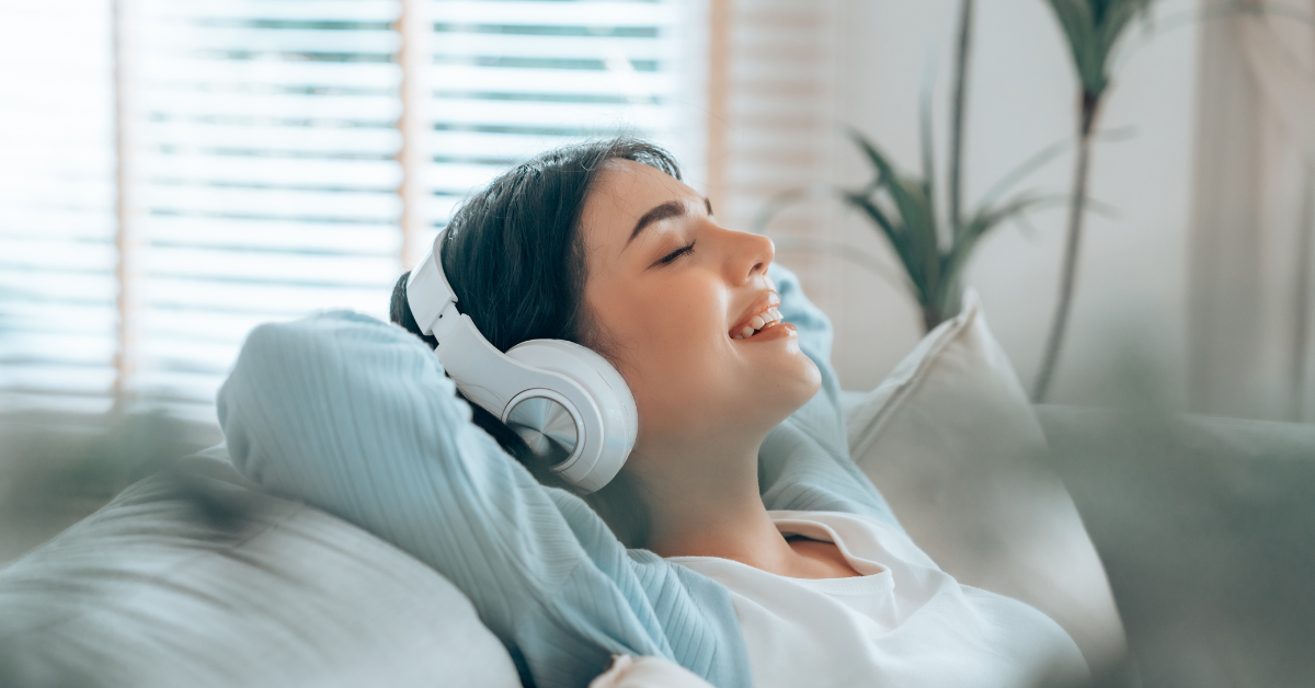 The Most Comfortable Headphones for Side Sleepers: Our Top 5 Picks