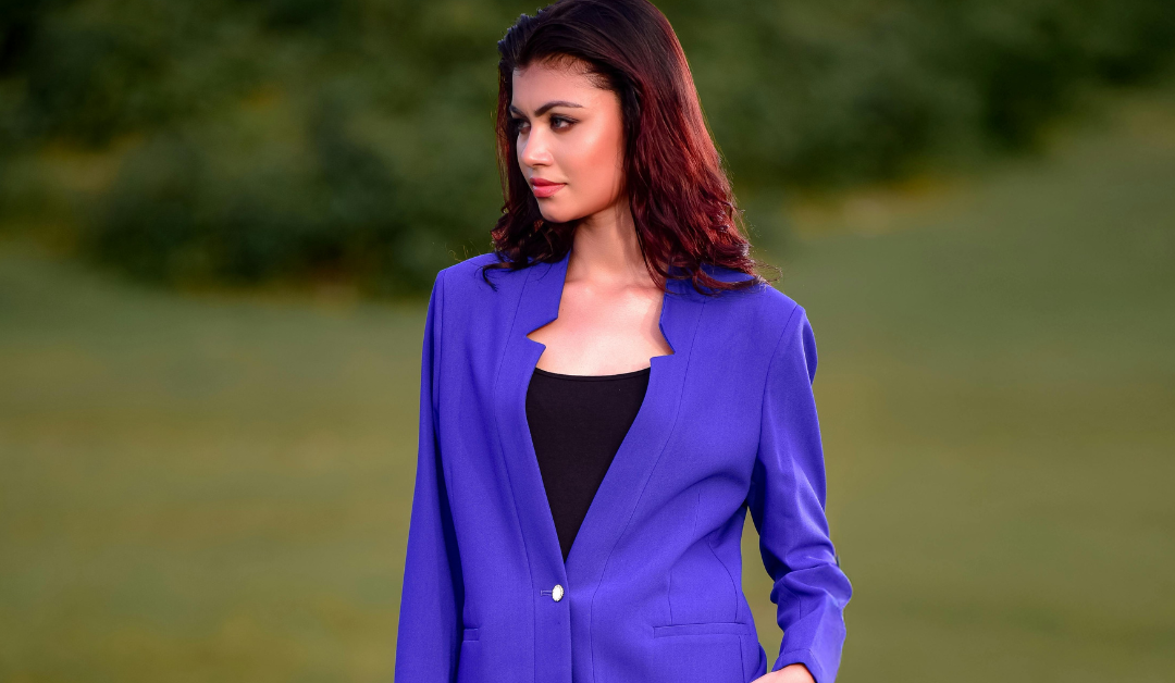 The Ultimate Guide to Travel Scarves with Hidden Pockets for Your Passport and Phone